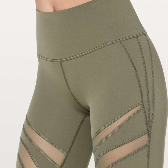 Lululemon Wunder Under Leggings - Picture 2 of 9